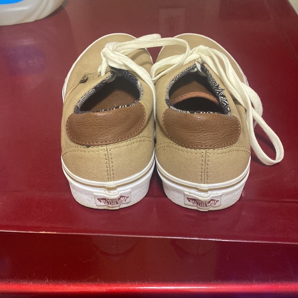 Vans men’s lace up sneakers - Picture 3 of 7